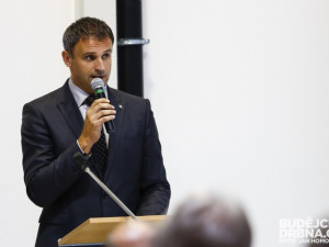 Jihočeský kraj chce v příštím roce hospodařit se schodkem, pokryje ho z vlastních rezerv