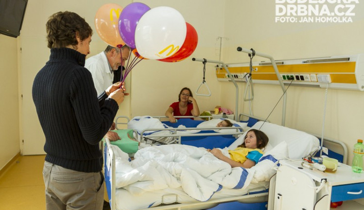 Pacienty dětského oddělení budějcké nemocnice opět čeká milá návštěva