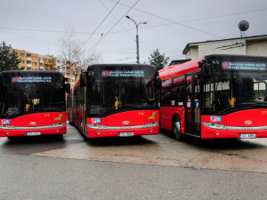 Nové autobusy s klimatizací vyjely do českobudějovických ulic