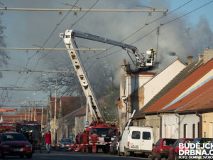 AKTUALIZOVÁNO: Na Štědrý den explodoval dům na Lidické třídě. V něm byly nalezeny tři mrtvé osoby