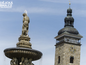Na Boží hod padl v Budějcích teplotní rekord. Slunečné počasí bude trvat i nadále