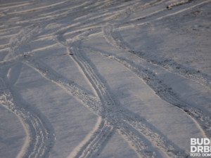 V jižních Čechách přes noc napadlo až 20 centimetrů sněhu