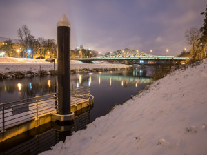 Noční zasněžené České Budějovice