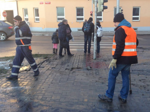 U Senovážného náměstí došlo k poruše vodovodního potrubí, s jeho opravou se začne ve středu