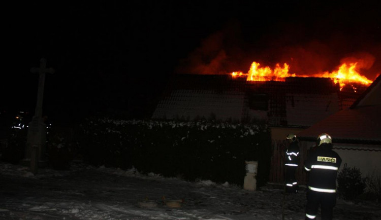 Požár domu v Čakovci