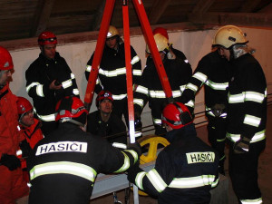 Záchranné práce na Lipně