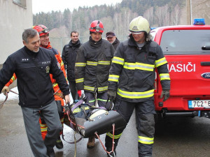 Záchranné práce na Lipně