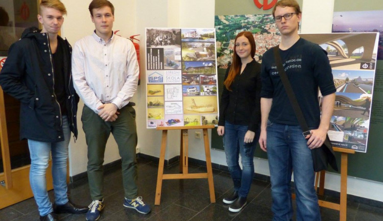 Zleva na fotografii Tomáš Račák, Adam Pejchal, Andrea Matějková, Michal Fajtl