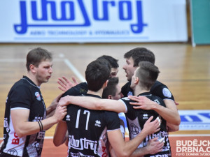 Zlín dva sety vzdoroval. Přesto všechny body zůstávají na jihu Čech