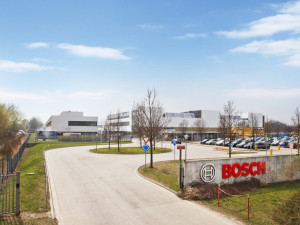 Společnost Robert Bosch zvedla mzdy o více než tři procenta