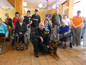 Návštěva policistů v domě Sociální pohoda