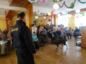 Návštěva policistů v domě Sociální pohoda