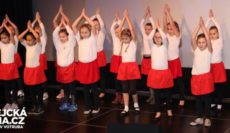 Narozeniny komunitního centra Fenix