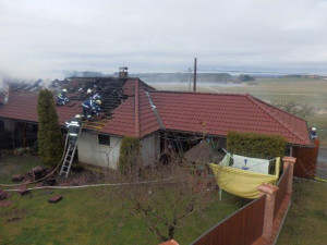 Požár střechy rodinného domu