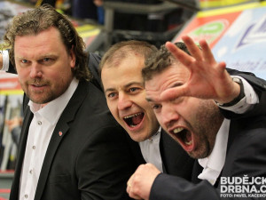 Trenérské trio slaví
