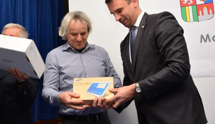 Na snímku hejtman Jiří Zimola a starosta Horní Plané Jiří Hůlka