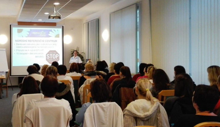 Sestry si v písecké nemocnici naordinovaly školení