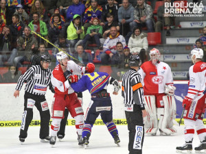 Michal Švihálek vyzval na pěstní souboj Ronalda Knota