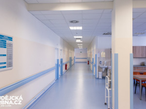Nemocnice v Budějcích a Strakonicích ruší zákaz návštěv