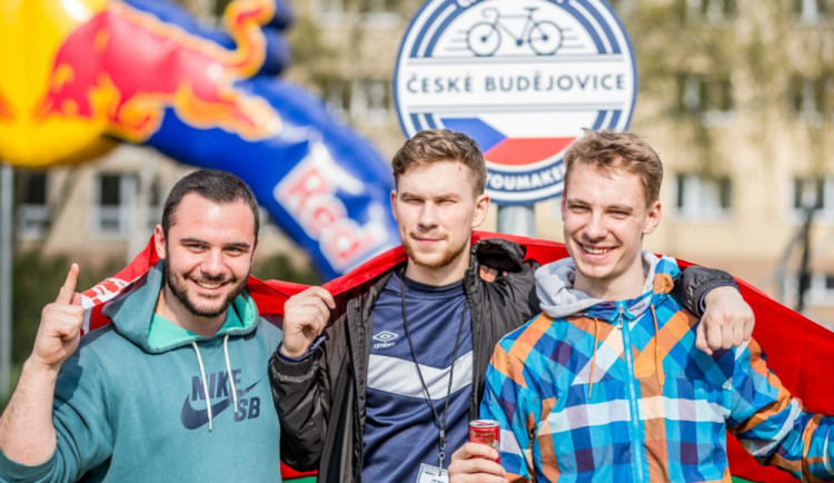 Kampus Jihočeské univerzity je checkpointem v rámci soutěže Red Bull Can You Make It?