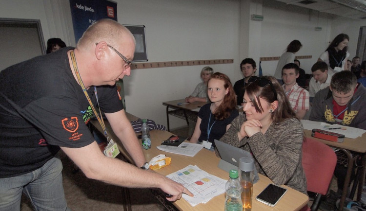 Během jaderné maturity čeká na studenty řada přednášek