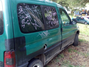 Víkendové hudební akci na louce