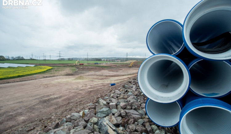 Výstavba úseku Borek - Úsilné