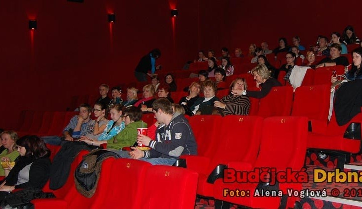 Jak si užít první májový den? Přece s Deadpoolem v kině!