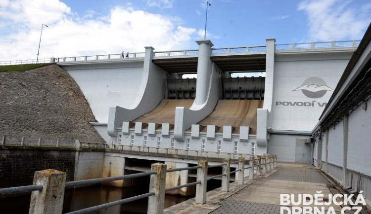 Přehradní hráz Lipno