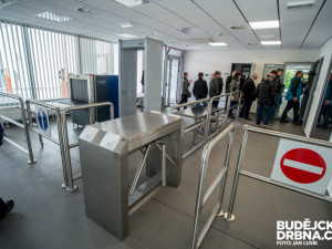 Bezpečnostní objekt pro vstup zaměstnanců