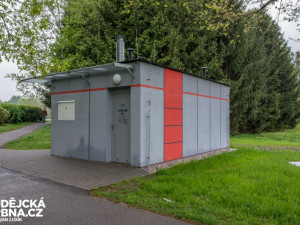 Veřejné toalety ve Stromovce