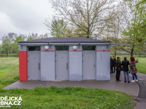 Veřejné toalety ve Stromovce