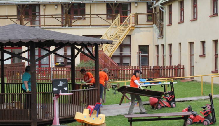 Zástupci neziskovek byli s prací dobrovolníků spokojeni