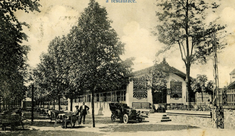 Pivovarská zahrada a restaurace