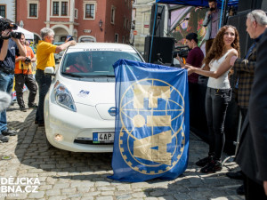 Prezident mezinárodní automobilové federace Jean Todt odstartoval 5. ročník New Energies Rallye
