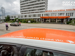 Volkswagen e-Golf při předání u Jaderné elektrárny Temelín