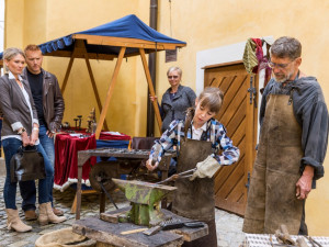 Slavnosti pětilisté růže