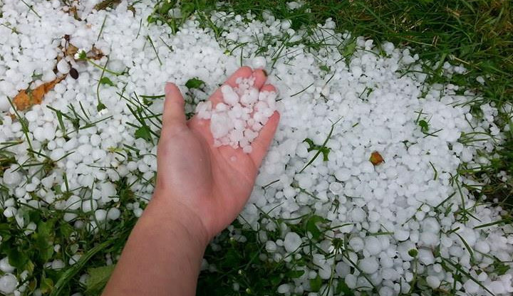 Hasiči museli zasahovat i zachraňovat. Kvůli bouřkám
