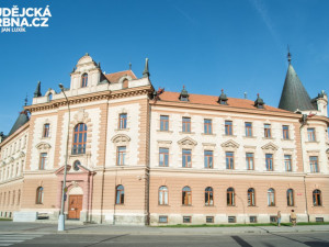 Bodnutí do hlavy muž nepřežil. Případem se zabývá budějcký soud