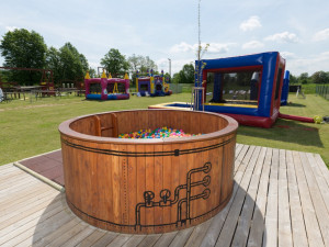 Dětský nafukovací park ve Sportovně relaxačním areálu Hluboká nad Vltavou