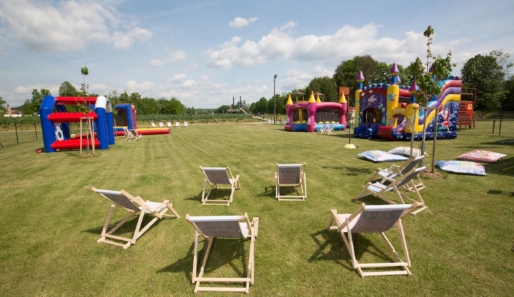 Dětský nafukovací park ve Sportovně relaxačním areálu Hluboká nad Vltavou