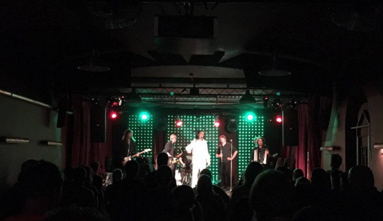 13711450_10208576602310224_1455634805_o