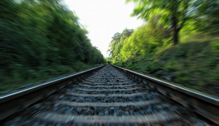 Správa železniční a dopravní cesty za 16,5 milionu korun opravila přejezd do píseckého Hradiště