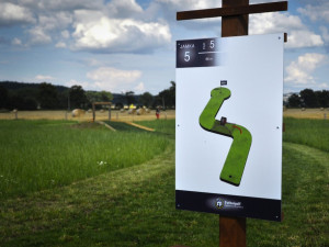 Pod hlubockým zámkem vzniklo první fotbalgolfové hřiště v jižních Čechách
