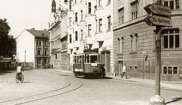Hostinec U Černého koníčka existoval již před rokem 1854. Měl k dispozici stáje pro 40 koní
