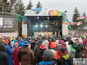 VIDEO: I přes deštivé počasí otevření olympijského parku ohromilo