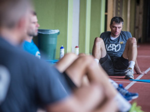 Začátek přípravy Jihostroje