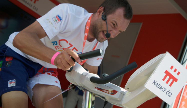 Vítězem neformálního souboje se stal favorit Jan Bárta