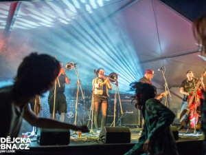 Queens of Everything