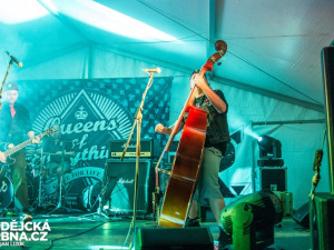 Queens of Everything